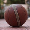 Draai 'n basketbal op jou vinger