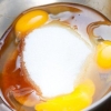 Een koek maak in 'n snelkookpan
