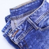 Hoe om inkvlekke uit jeans te verwyder