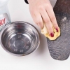 Schoenen van dr. Martens skoonmaak
