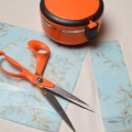 Cilindervormige cadeaus inpak