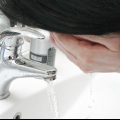 Wend daaglikse grimering aan