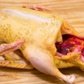 Een eend grillen
