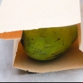 Een mango ryp laat word