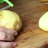 Aardappels bak in die oond