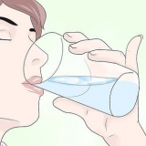 Raak ontslae van seer gebarste lippe