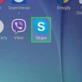 Vee boodskappe op skype uit