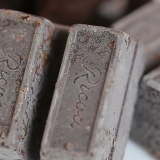 Smelt sjokolade vir doop
