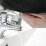 Wend daaglikse grimering aan