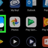 Verander die muurpapier van die android-sluitskerm