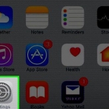 Aflaaie kyk op 'n iphone