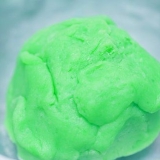 Maak play doh weer glad