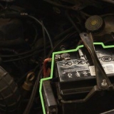 Een motor met 'n lege accu begin