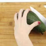 Sny 'n avokado