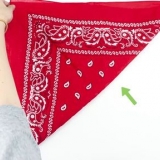 Hoe om 'n bandana te vou