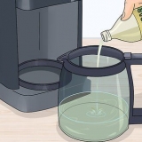 Maak 'n cuisinart-koffiemaker skoon