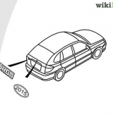 Een embleem van 'n auto halen