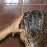 Gebruik 'n haardroër met 'n diffuser