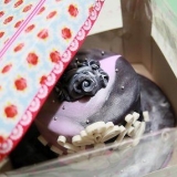 Een fondanttaart pasop