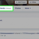 Bekyk 'n geblokkeerde facebook-rekening