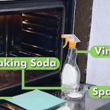 Maak 'n oond skoon met koeksoda