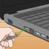 Koppel 'n rekenaar aan 'n tv via hdmi