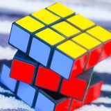 Los 'n rubik's cube op