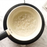 Maak heuningwater