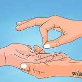 Iemand het gevoel gee alsof 'n touwtje uit sy of haar hand word getrek
