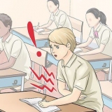 Voorkom dat jou maag 'n dreunende geluid in die klas maak