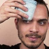 Raak wenkbroue op vir mans
