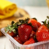 Zorgen dat aardbeien vers bly