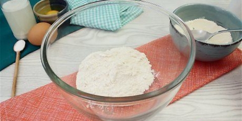 Brood maak in die magnetron (eenvoudige metode)