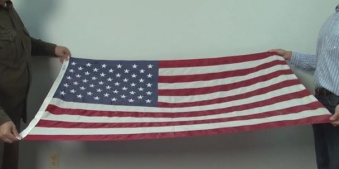 Die amerikaanse vlag opvouwen