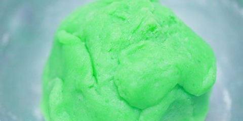 Maak play doh weer glad
