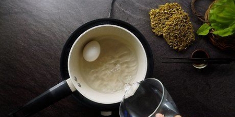 Voeg 'n eier by ramen