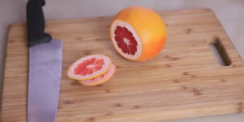 Sny 'n pomelo