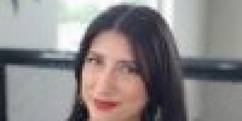 Dra 'n kort romp sonder om te kaal te lyk