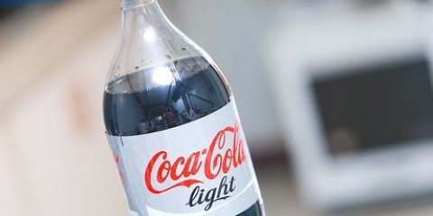 Maak 'n vuurpyl met dieet coke en mentos