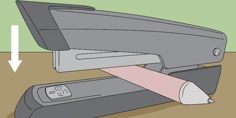Een vasgelopen niemachine herstellen