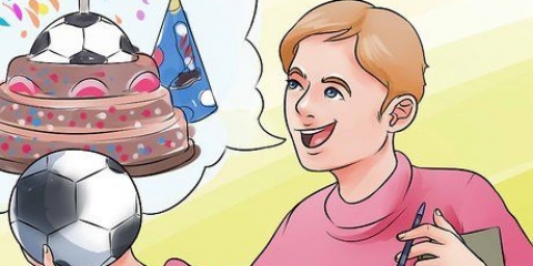 'N verrassingsfeest vir iemand organiseer