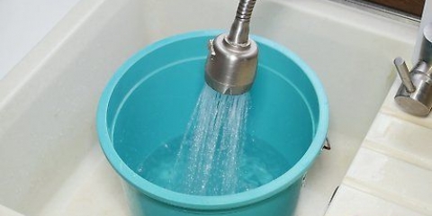 Maak 'n waterverkoeler skoon
