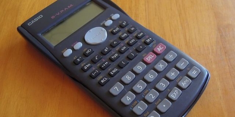 Met behulp van 'n wetenskaplike sakrekenaar