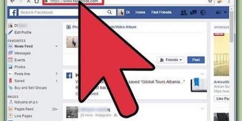 Vee geargiveerde boodskappe op facebook uit