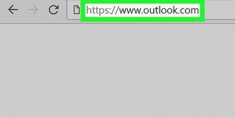 Bekyk geargiveerde e-posse in outlook