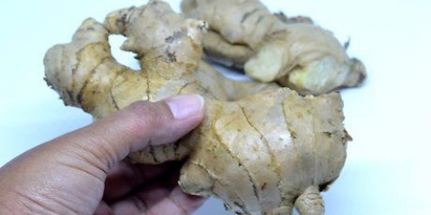 Gember voorberei om te gaan koken of bakken