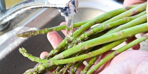 Groene asperges berei