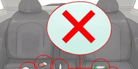 Die interieur van je auto reinigen met sjampoe
