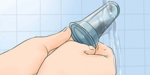 Maak 'n stinkende skottelgoedwasser skoon