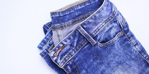 Hoe om inkvlekke uit jeans te verwyder